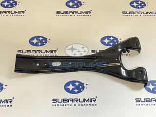 Фото автомобильной запчасти Планка телевизора центральная В13 (оригинальный номер 53040AG0029P)