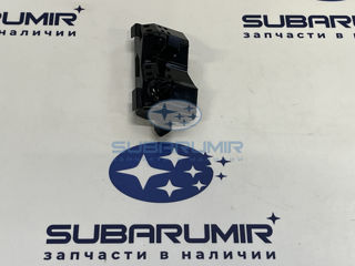 Фото автомобильной запчасти Кронштейн бампера правый B13 2006-09. (оригинальный номер 57707AG110)