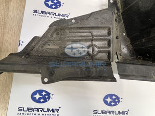 Фото автомобильной запчасти Локер передний правый B13 S+W. С трещиной. (оригинальный номер 59110AG001)