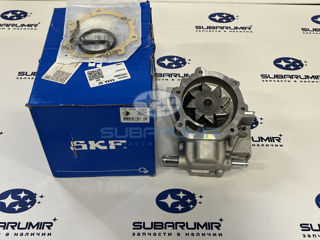 Фото автомобильной запчасти Помпа водяная   1отв в лев. 1 отв в прав S11 204 (оригинальный номер VKPC98004)