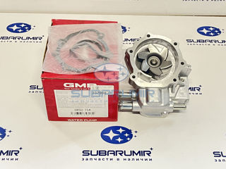 Фото автомобильной запчасти Помпа водяная    1 отвод в лево 2 отв в право (оригинальный номер GWSU15A)