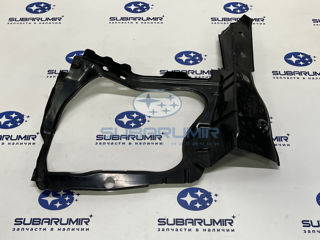 Фото автомобильной запчасти Рамка фары левой G11 05-07 (оригинальный номер 53020FE210)