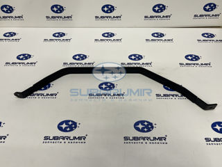 Фото автомобильной запчасти Крепление бензобака прав сторона B13 (оригинальный номер 42017AG001)