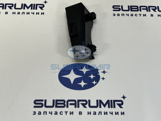 Фото автомобильной запчасти Кронштейн бампер - крыло прав. G11 (оригинальный номер 57765FE070)