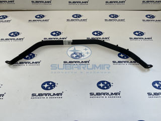 Фото автомобильной запчасти Крепление бензобака B13 левое. (оригинальный номер 42017AG011)