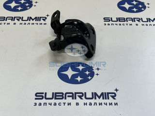 Фото автомобильной запчасти Петля двери передней правой G12, S12. Верхняя. (оригинальный номер 60479FG000)